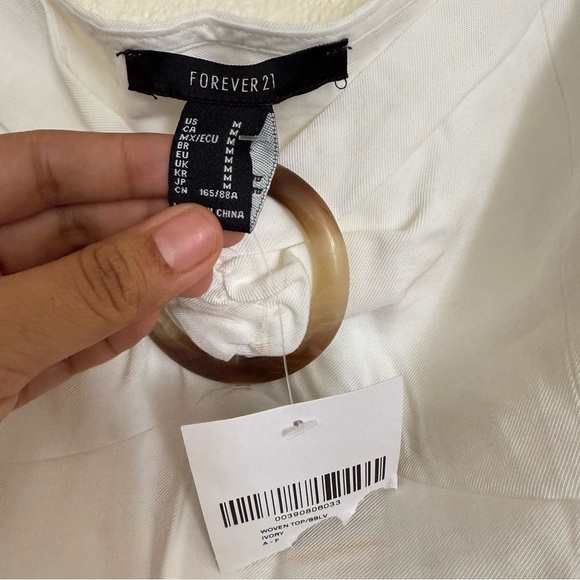 FOREVER 21 Women White Solid Puff Sleeved Top with Gathers - Picture 8 of 11